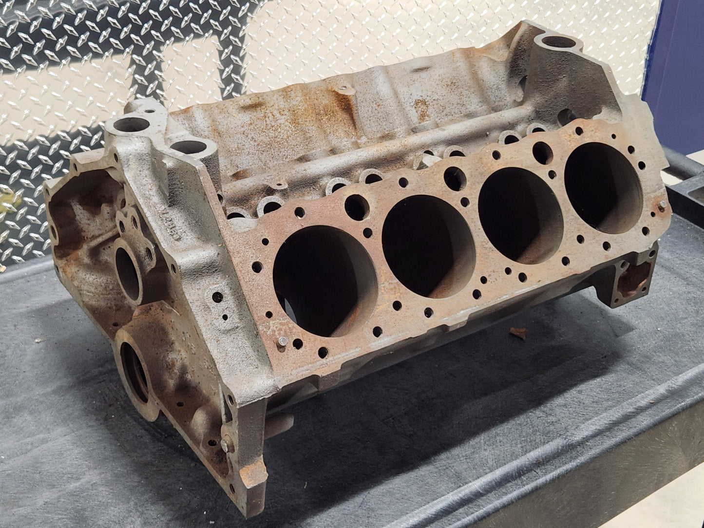 1957 Chevy Corvette 283 Engine Bare Block GM 3731548 Date Code I286